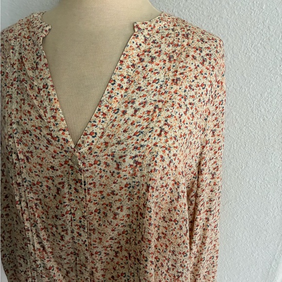 ❤️$5 WAS $25 Treasure & Bond floral button down - Picture 2 of 6